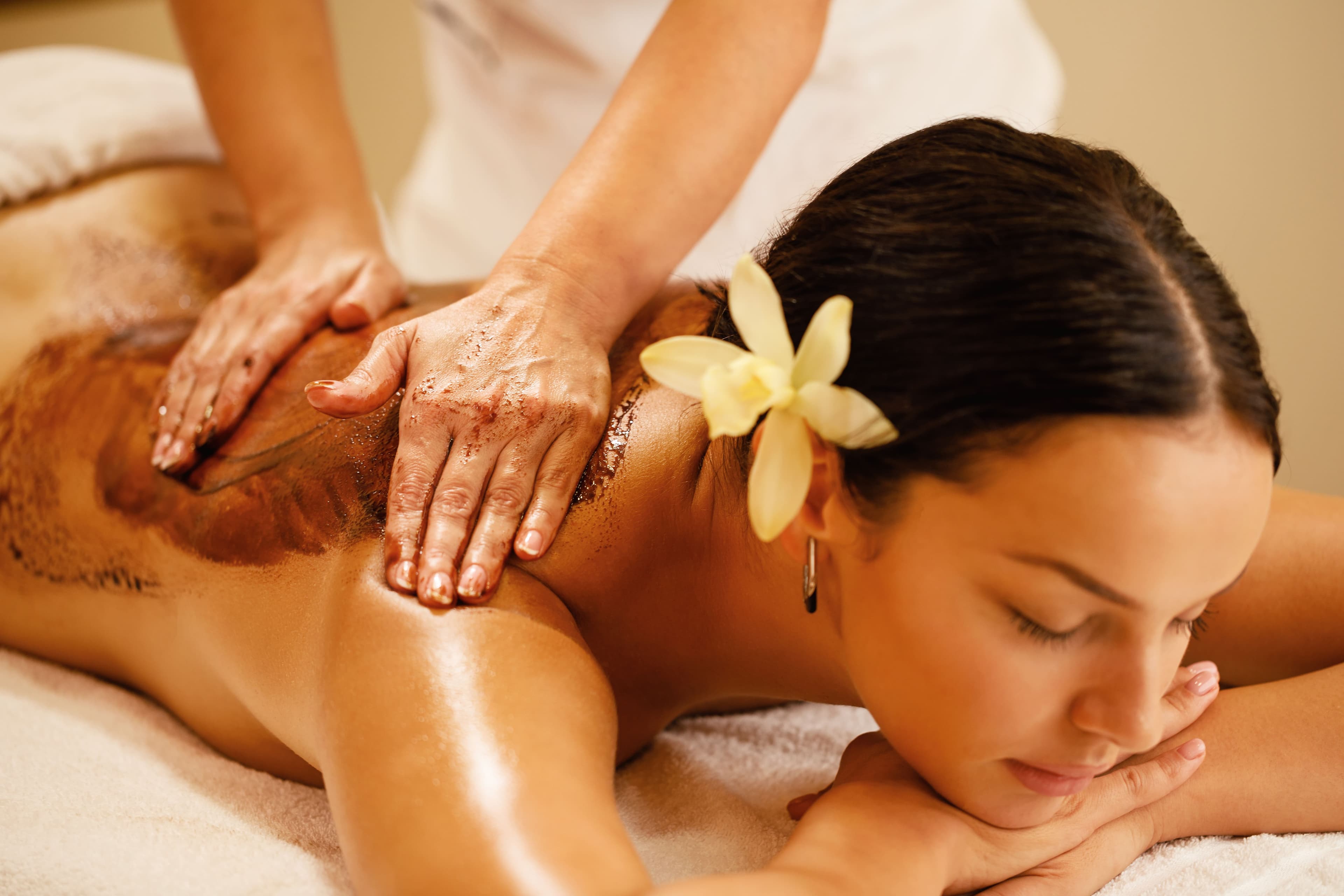 Body Massage & Scrub